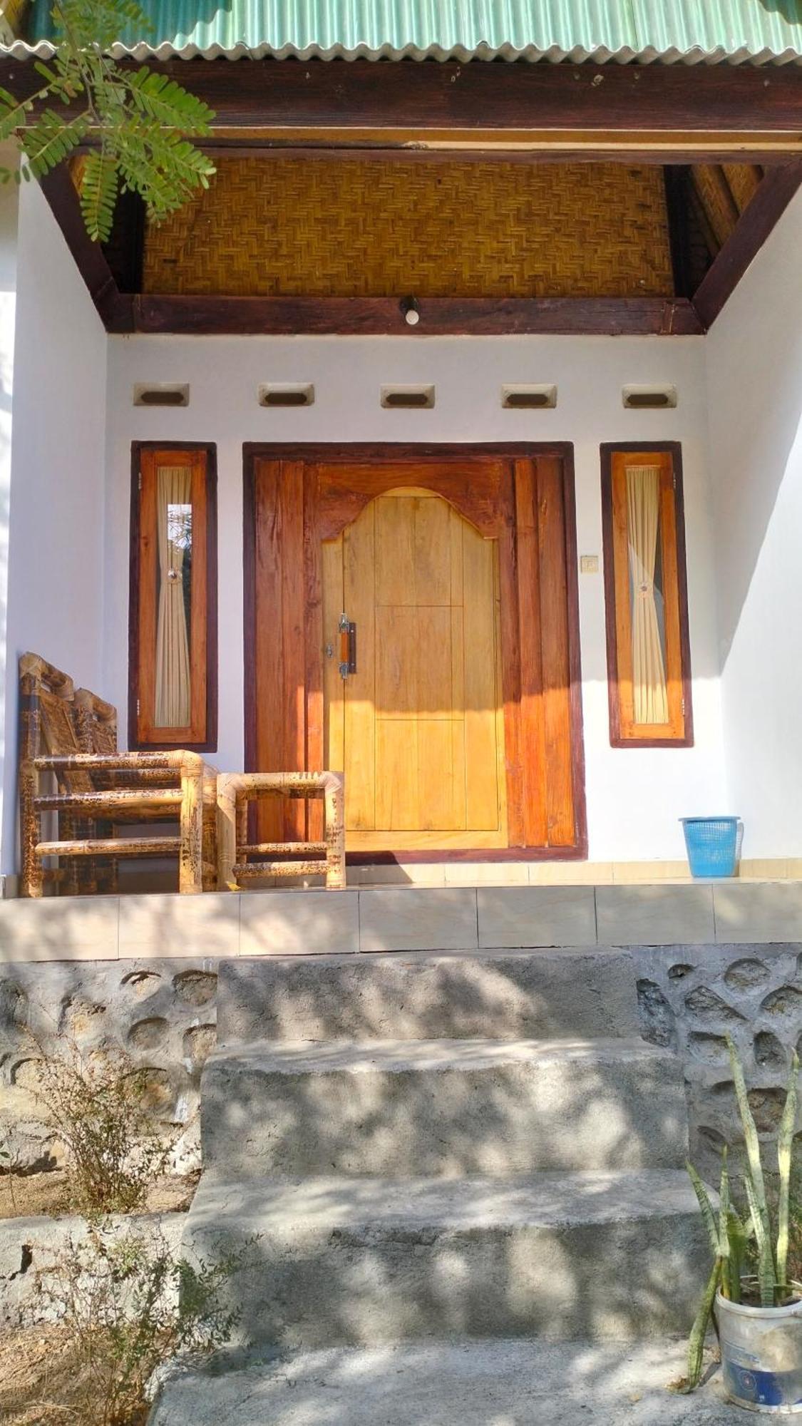 Diki Bungalows Kuta  Buitenkant foto