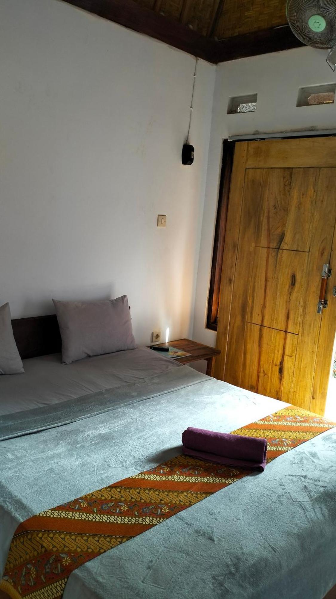 Diki Bungalows Kuta  Buitenkant foto