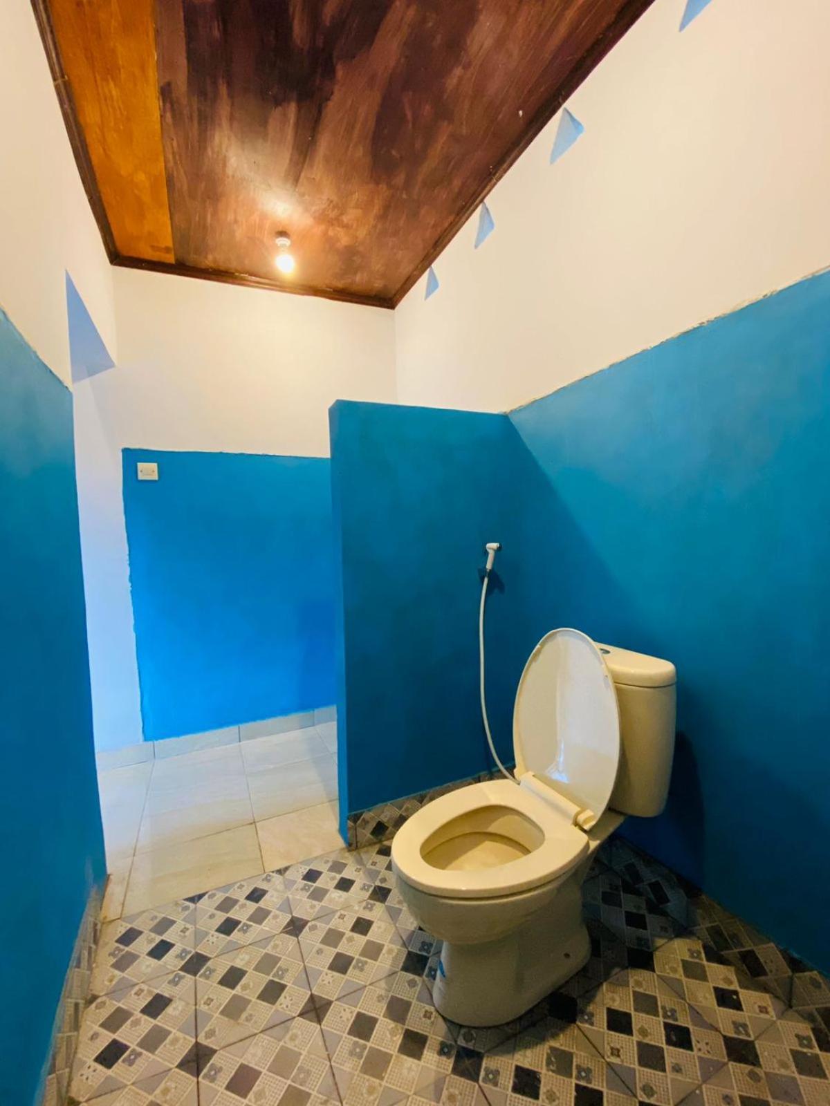 Diki Bungalows Kuta  Buitenkant foto