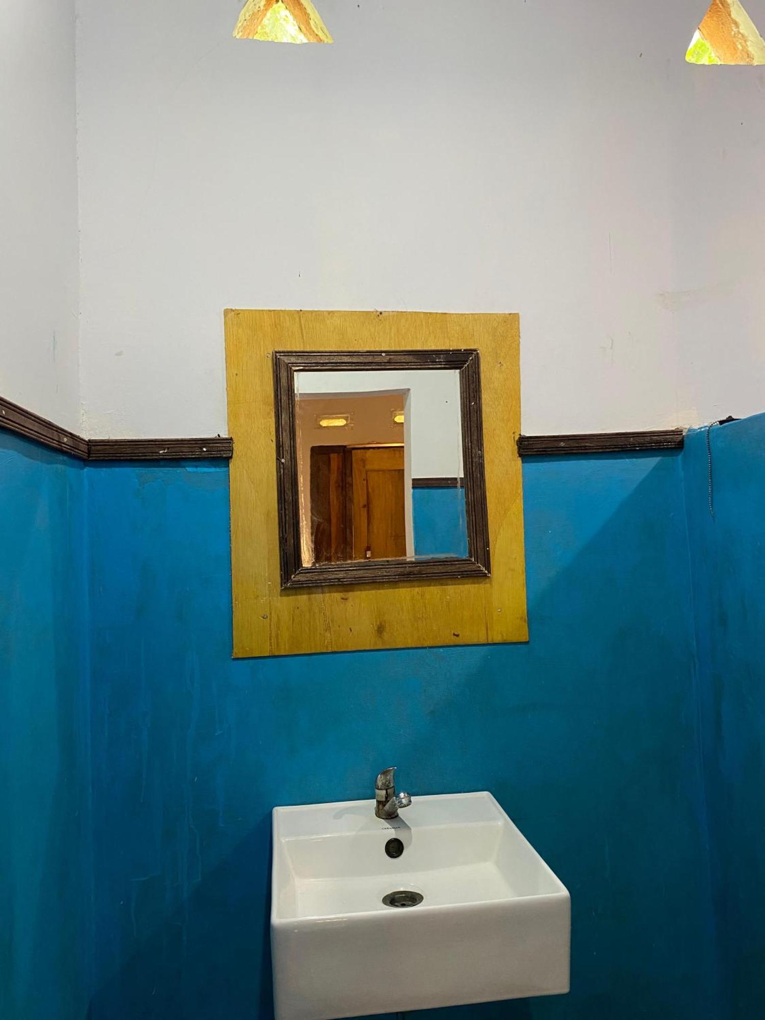 Diki Bungalows Kuta  Buitenkant foto