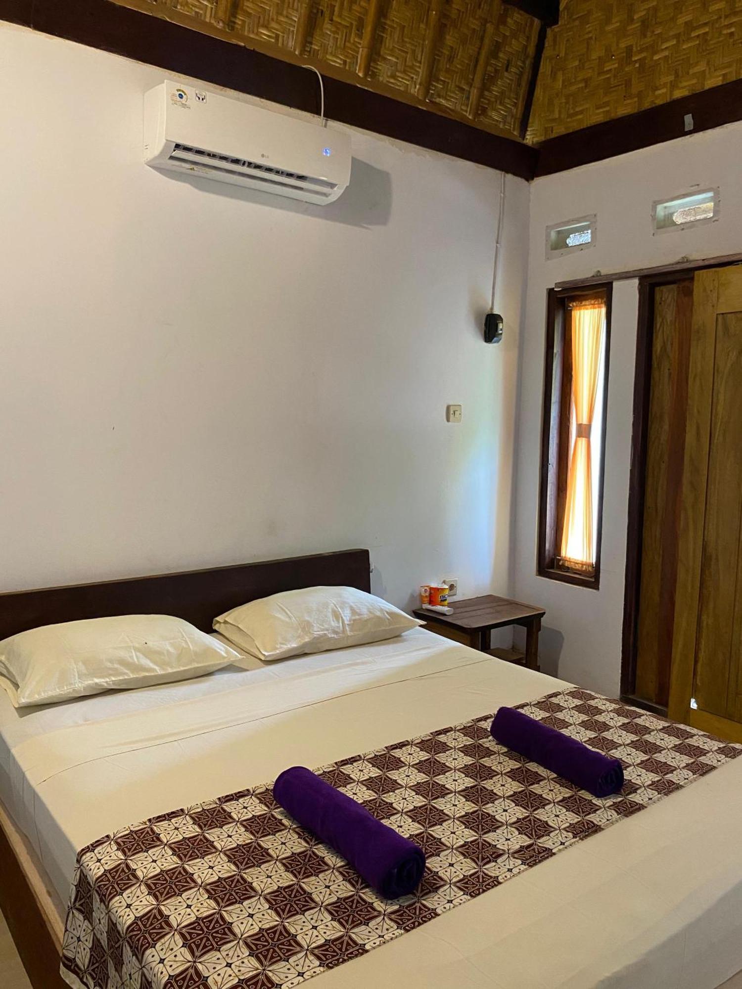 Diki Bungalows Kuta  Buitenkant foto