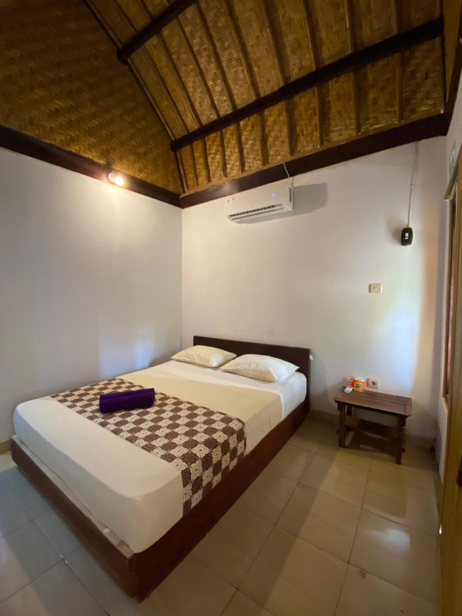 Diki Bungalows Kuta  Buitenkant foto
